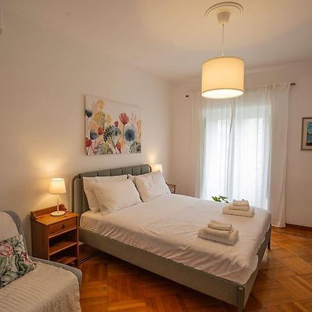 Dimora Al Colosseo, 2 Bedrooms Rome Extérieur photo