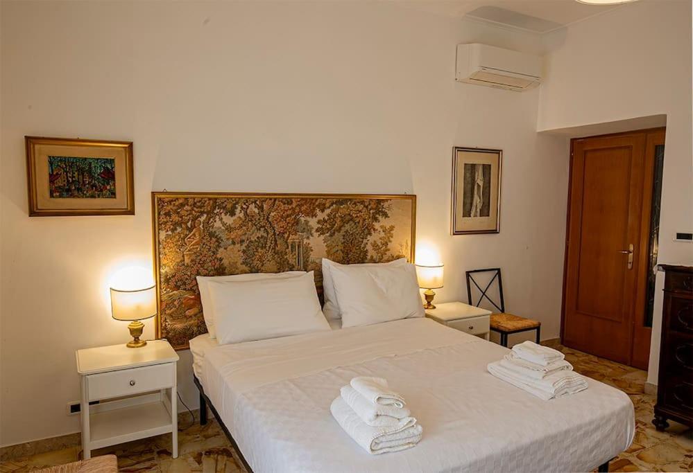 Dimora Al Colosseo, 2 Bedrooms Rome Extérieur photo
